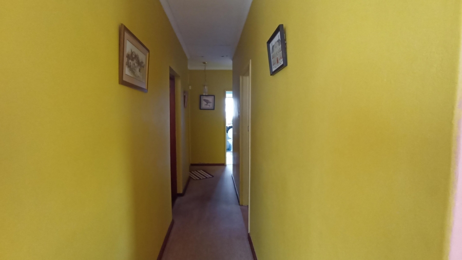 3 Bedroom Property for Sale in Vredenburg Western Cape